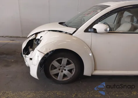 2007 Volkswagen New Beetle 2.5 from USA, damaged, VIN 3VWSW31C17M509813